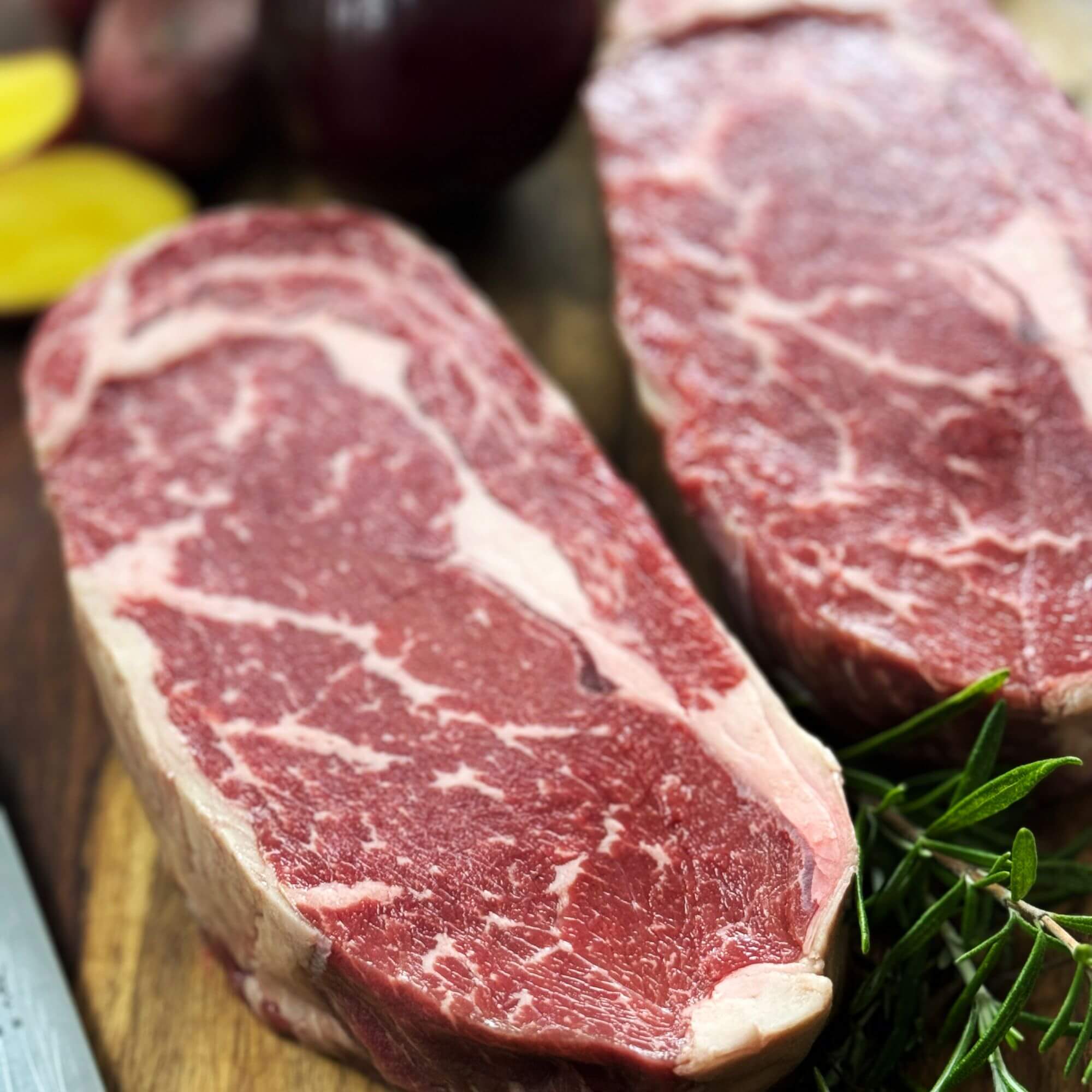 Ribeye bakken met kruiden: wat werkt echt goed? - Beef Boutique