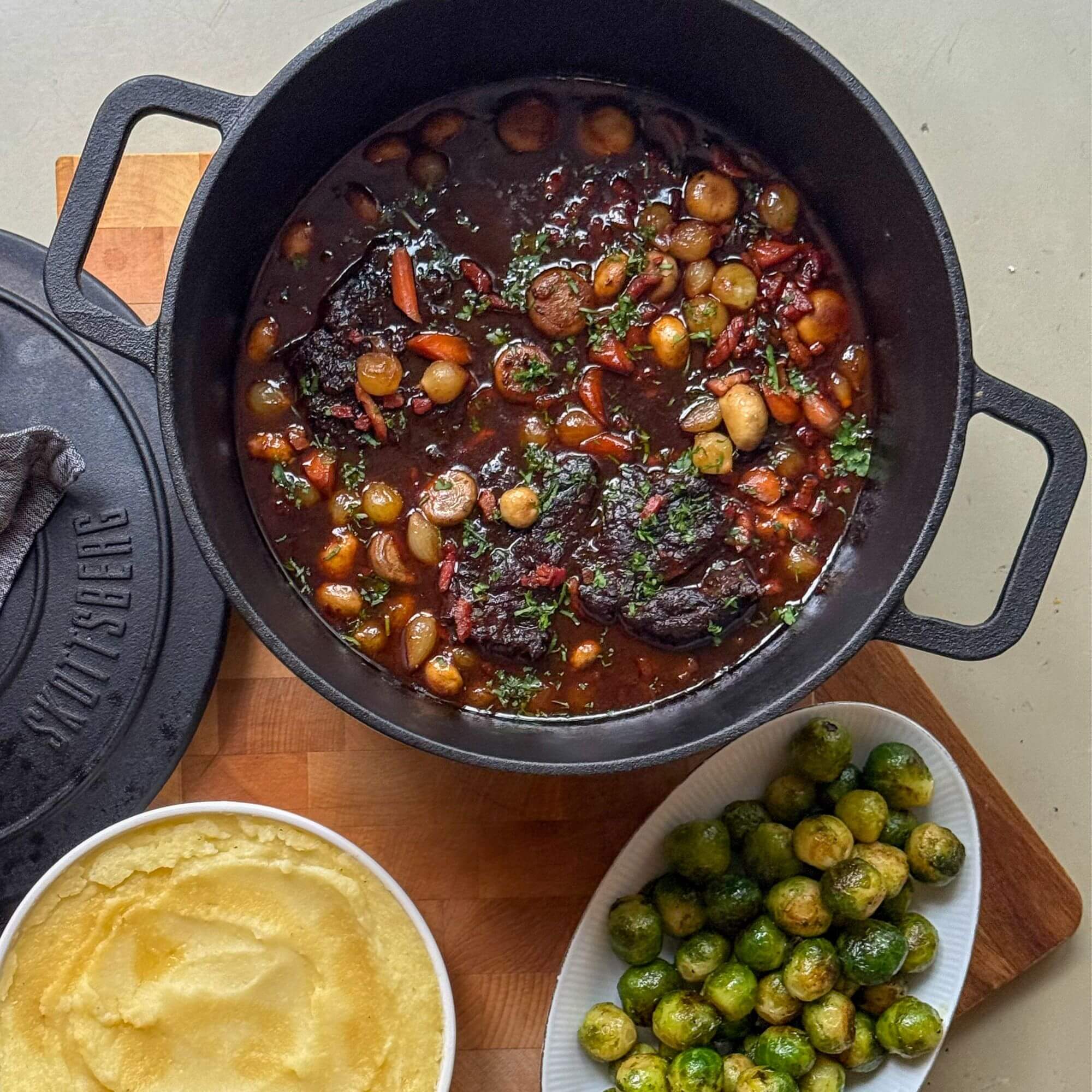 The Black Chuck Roll - Beef Boutique